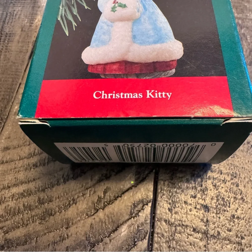 Hallmark Keepsake Ornament Christmas Kitty Cat Porcelain Vintage 1990‎